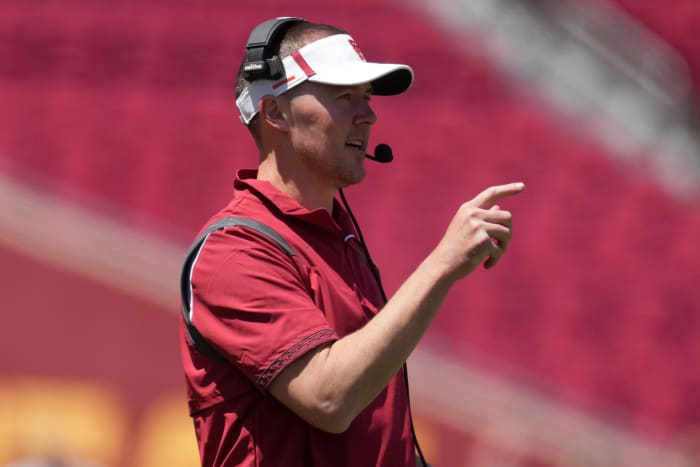Lincoln Riley directs spring game at USC.
